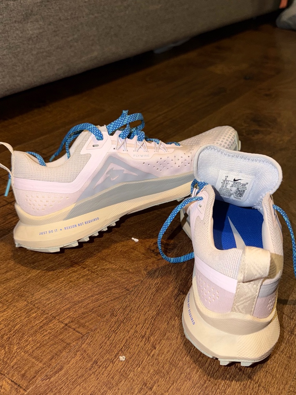 ASUS Kids Sneakers in Light Pink with Blue Laces